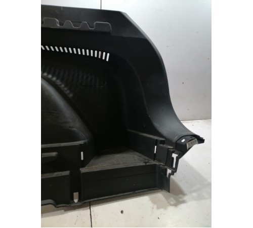 Обшивка багажника правая