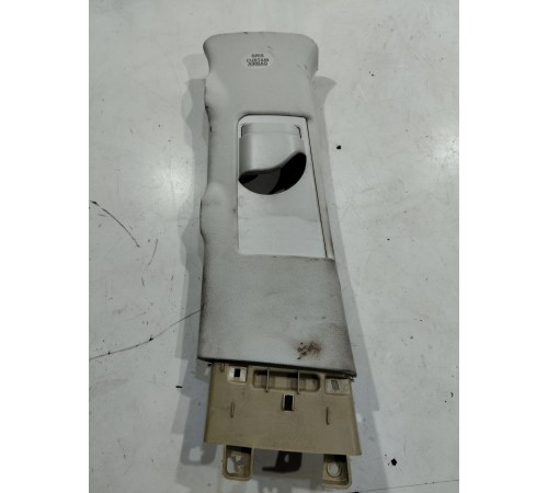 Обшивка центральной стойки(левая верхняя)