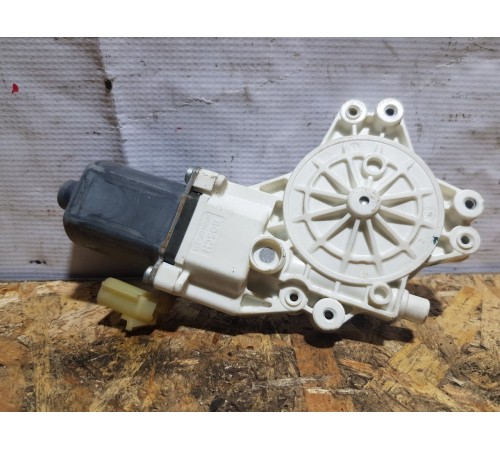 Моторчик стеклоподъемника Передний Левый