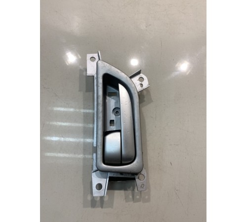 Ручка двери (передняя, левая, внутренняя)