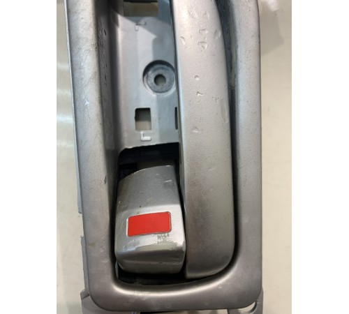 Ручка двери (передняя, левая, внутренняя)