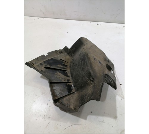 Пыльник заднего бампера правый нижний