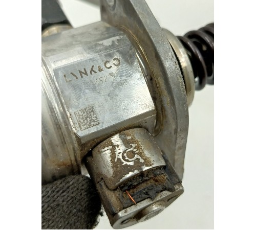 Топливный насос высокого давления (ТНВД)