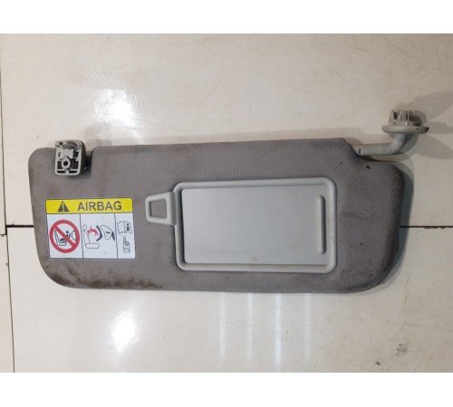 Козырёк солнцезащитный (правый)