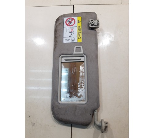 Козырёк солнцезащитный (правый)