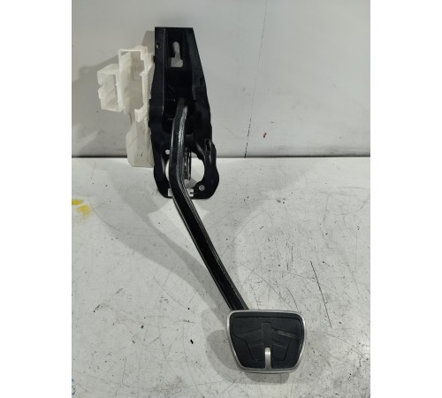 Педаль тормоза