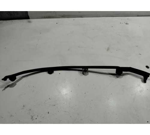 Уплотнитель двери(задний левый)