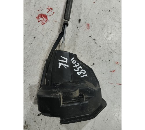 Замок двери (задний левый)