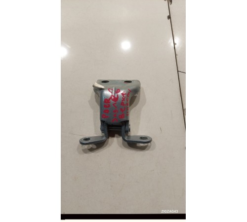 Петля двери(задняя левая верхняя)