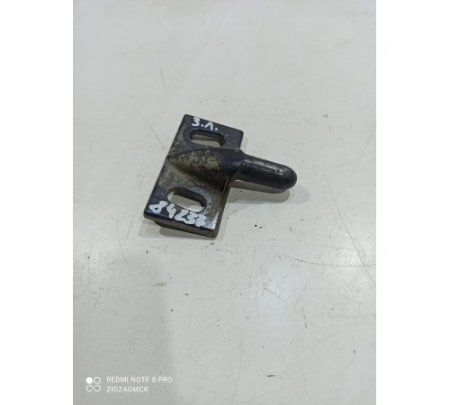 Центрующий элемент сдвижной двери (задний левый)