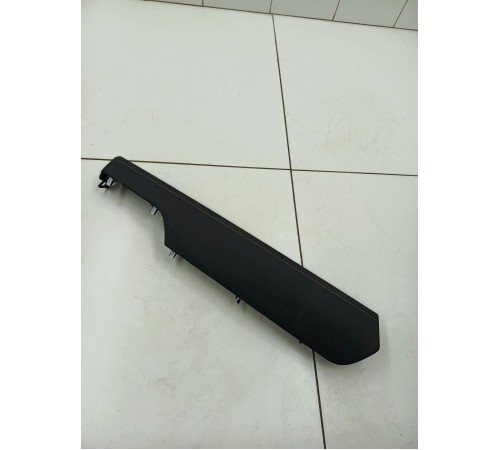 Накладка торпедо правая декоративная