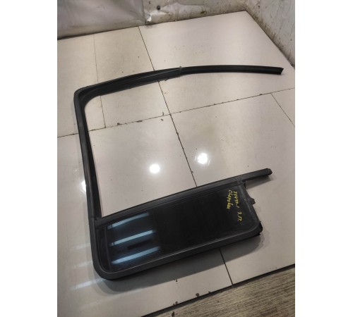 Форточка(задняя правая)