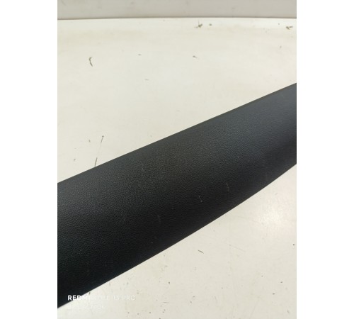 Накладка крышки багажника верхняя