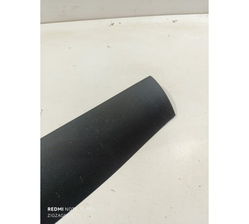 Накладка крышки багажника верхняя