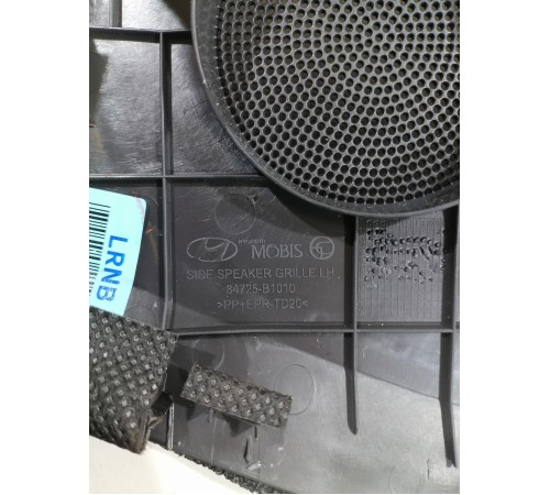 Решетка сетка динамик левая