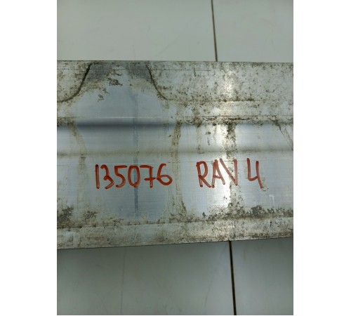 Усилитель переднего бампера