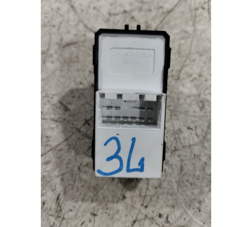 Кнопка стеклоподъемника задняя левая