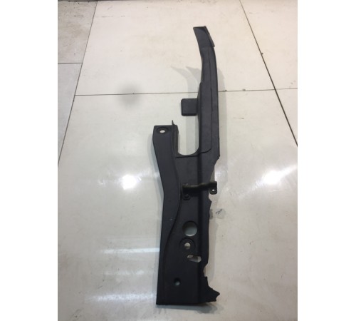 Накладка панели стеклоочистителя (левая)