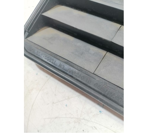 Вентиляционный клапан багажника