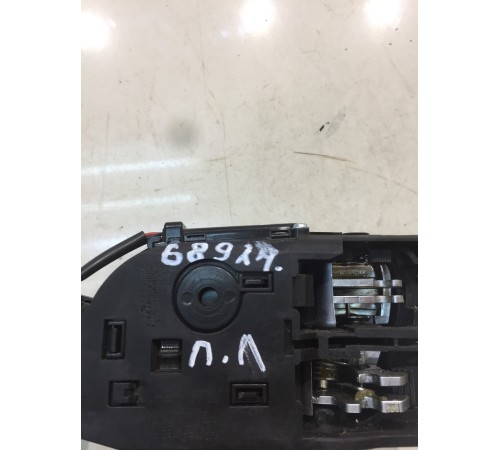 Ручка двери (передняя, левая, внутренняя)