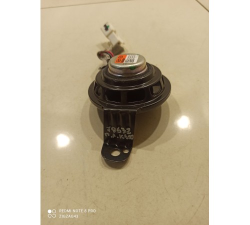 Динамик (передний левый)