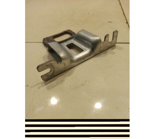 Кронштейн кузова(внутренний)