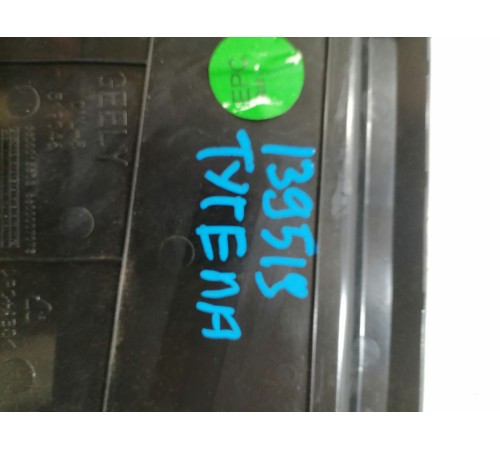 Передняя панель салона