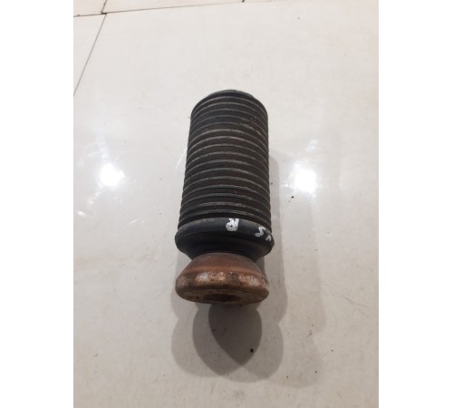 отбойник стойки(передний правый)