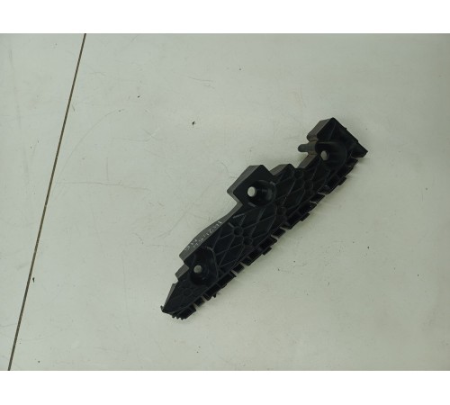 Кронштейн крепление бампера передний правый