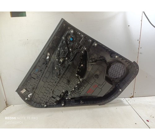 Обшивка двери задняя правая