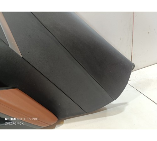 Обшивка двери задняя правая