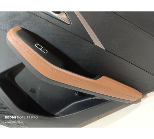 Обшивка двери задняя правая