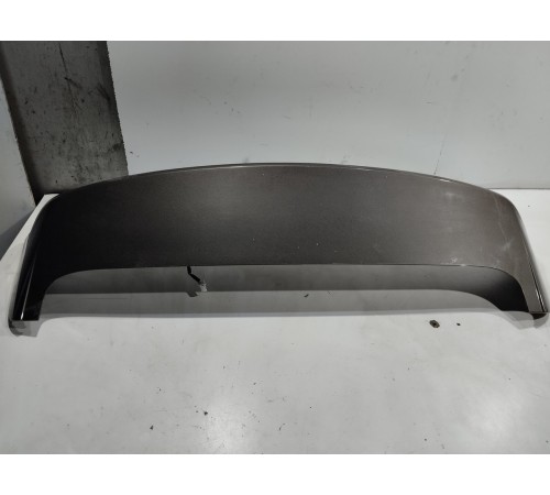 Спойлер крышки багажника