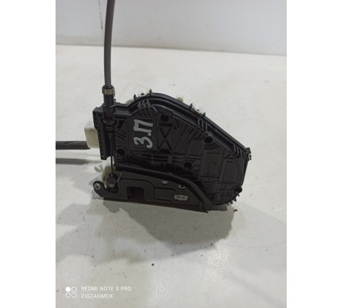 Замок двери (задний правый)