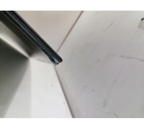 Стекло двери заднее правое