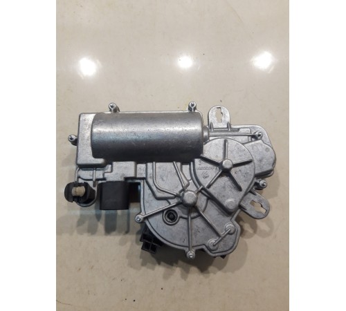 автодоводчик двери багажника