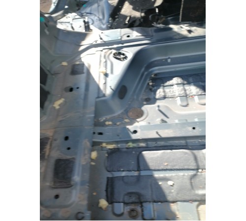 Ниша багажника(запасного колеса)