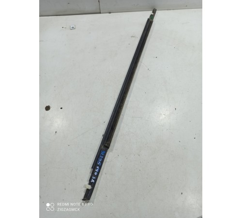 Уплотнитель стекла (задний правый наружный)