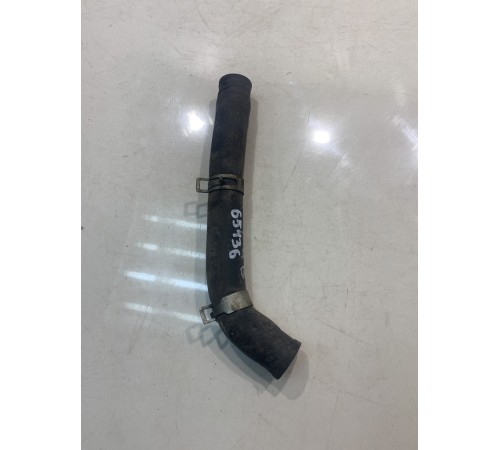 Патрубок системы охлаждения