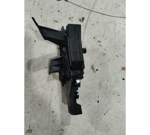 Активатор аварийного открывания лючка бензобака