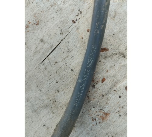 Трос стояночного тормоза центральный