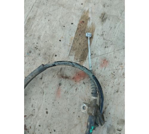 Трос стояночного тормоза центральный