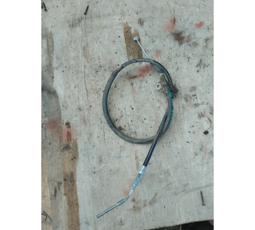 Трос стояночного тормоза центральный