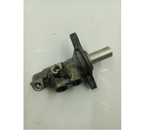 Главный тормозной цилиндр