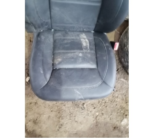 Сиденье переднее правое