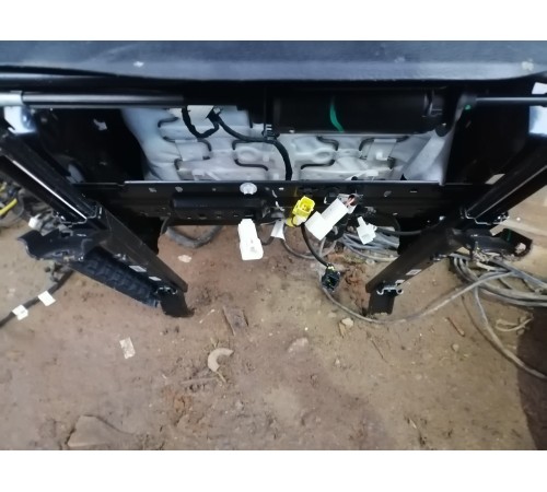 Сиденье переднее правое