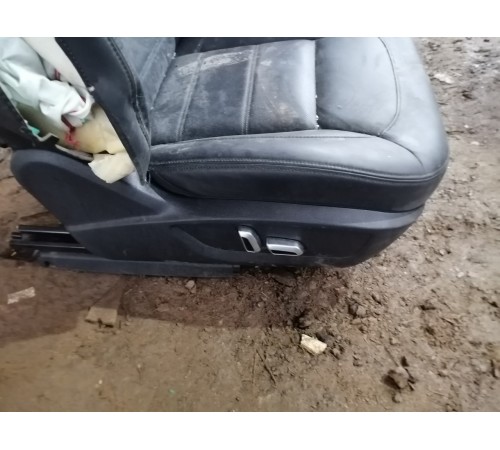 Сиденье переднее правое