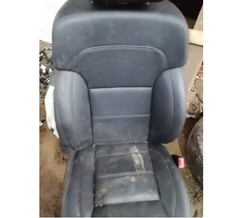 Сиденье переднее правое