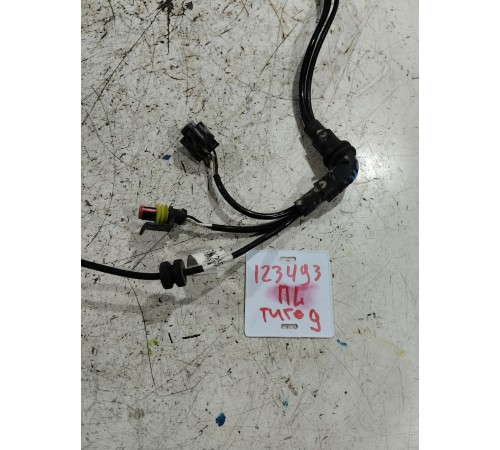 Датчик ABS передний левый