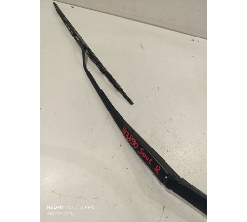 Поводок стеклоочистителя правый